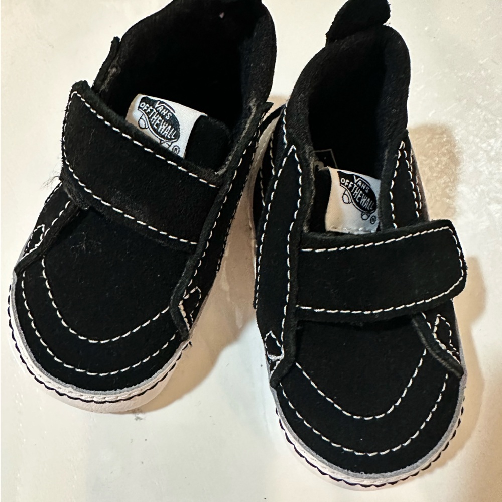 Vans crib shoes